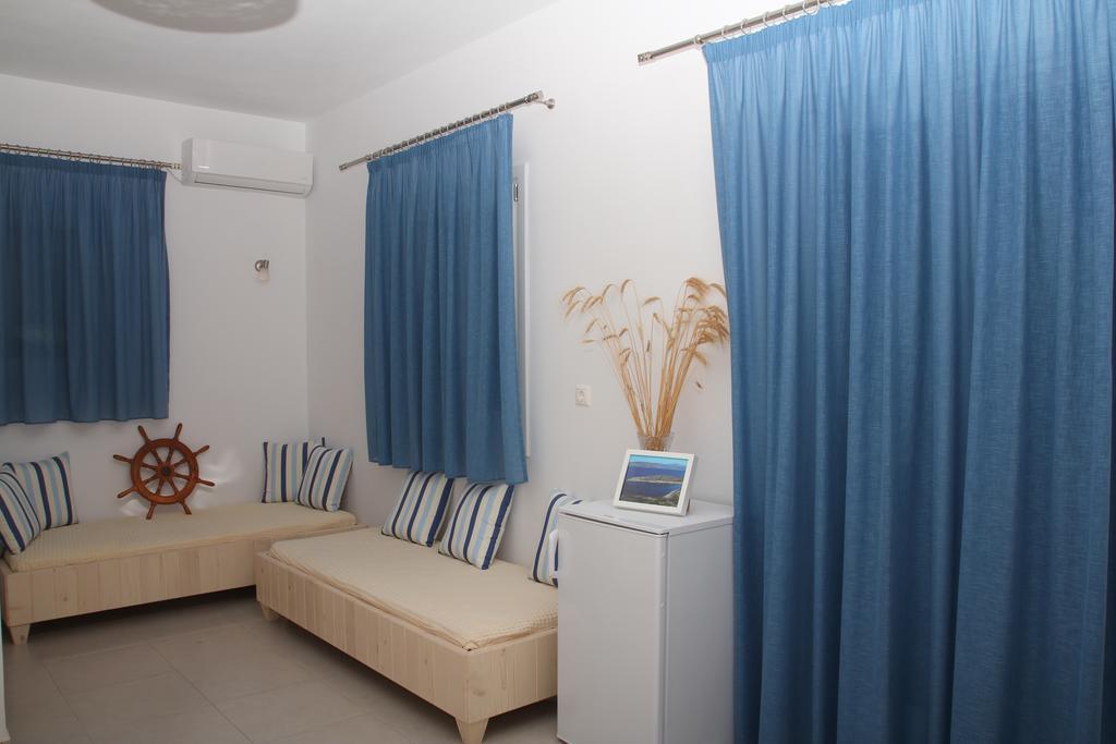 Meltemi Retreat Hotel Irakliá Kültér fotó